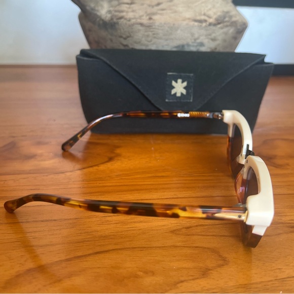 Enki Eyewear Australia Calypso Tortoise & Cream Sunglasses - UV Safe - Picture 5 of 9